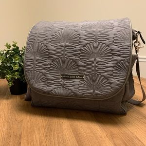 Petunia Picklebottom Boxy Embossed